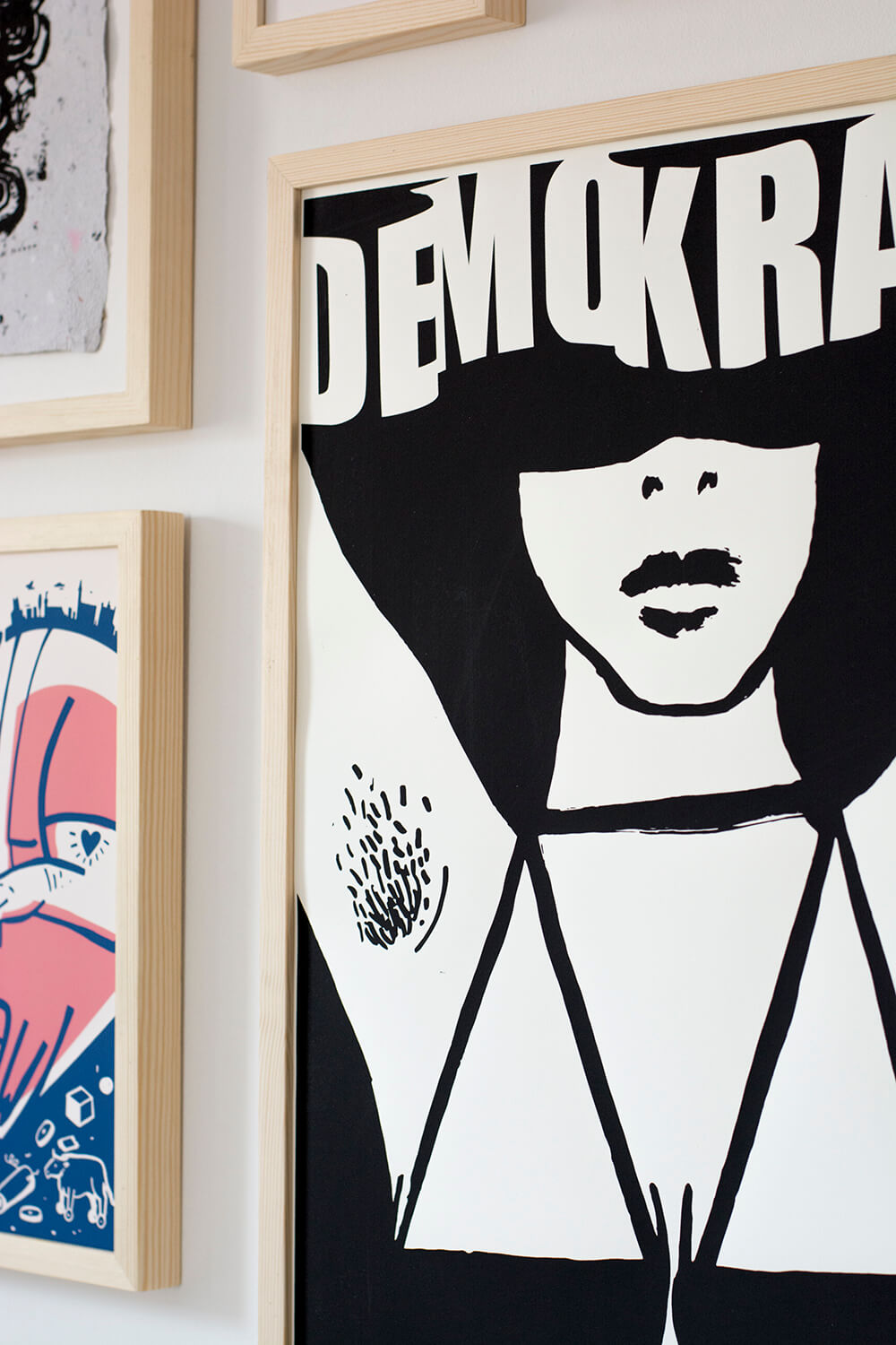 Demokracja 50x70 cm - obrazek 2